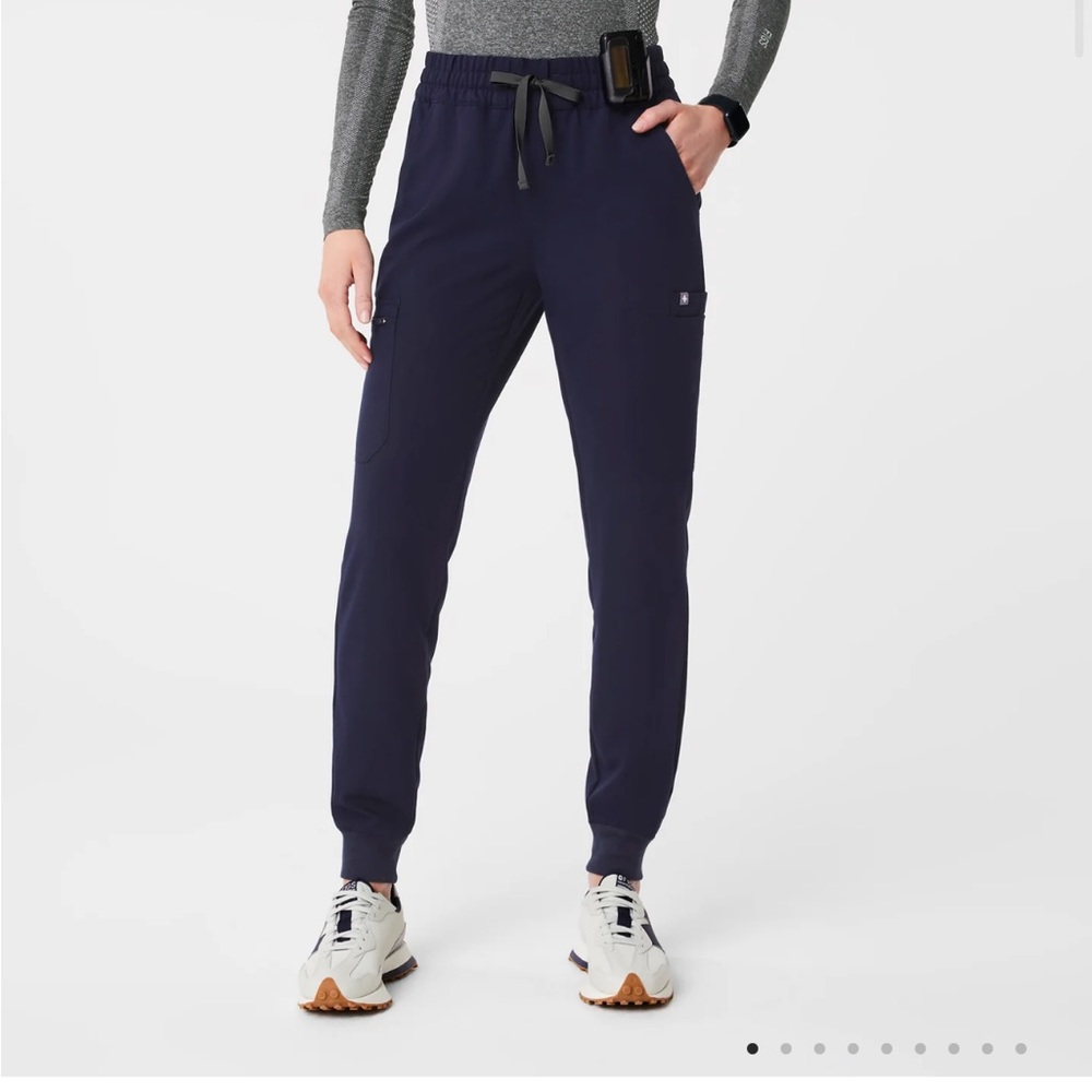 Figs Uman relaxed jogger scrub pants